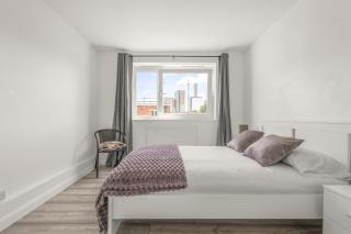 Bright & Modern London Apartment - 5