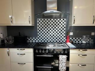 Cosy and convenient family and pet friendly home - Faringdon - 2