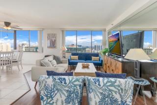 Hawaiian Monarch Penthouse 401 by Hawaii Ocean Club - Honolulu - 7
