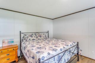 2 Mi to Ocean Isle Beach Family Home with Deck! - Ocean Isle Beach - 3