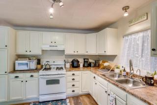 Hike On-Site: Mountain-View Hideaway in Durango - 2