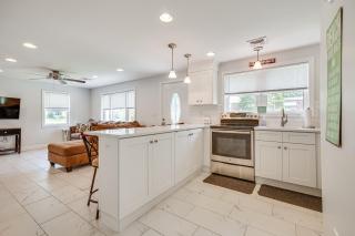 half Mi to Beach Family Retreat in Old Lyme! - Old Lyme - 4