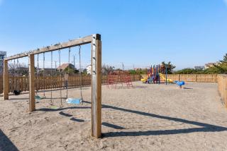 Golden Strand Unit J2 - 8