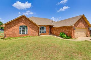 Less Than 1 Mi to Oak Tree National Cozy Getaway! - Edmond - 8