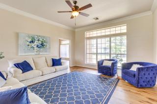 Less Than 1 Mi to Oak Tree National Cozy Getaway! - Edmond - 7