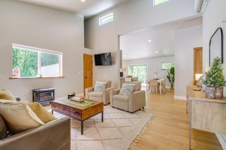 Deck, Hot Tub and Views Sleek Getaway in Index! - Index - 8