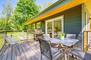 Deck, Hot Tub and Views Sleek Getaway in Index! - Index - 9