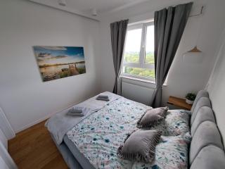 Apartament Widokowa 13-stka z widokiem na Stadion Śląski i Park Śląski, 13 piętro, parking podziemny free - Katowice - 1