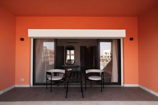 Serene 1BR Haven Kamaran - 8