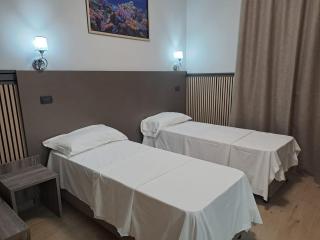 Modena Hotel - Modena - 1