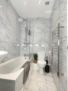 'The Snug Luxe' - A Modern Cosy Luxury 2 - Bed Apartment with Park Views - Free Parking - Northampton - 6