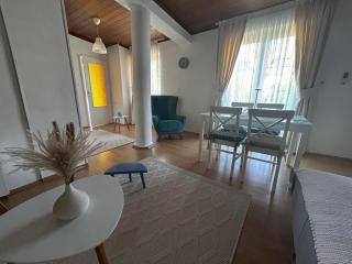 Apartment 086 - 5
