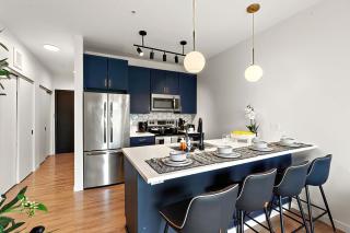 W322 Cozy Luxury 1Bedroom Condo In Downtown Minneapolis, Minutes From Minneapolis Convention Center & US Bank Arena - Minneapolis - 3