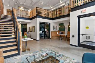 W322 Cozy Luxury 1Bedroom Condo In Downtown Minneapolis, Minutes From Minneapolis Convention Center & US Bank Arena - Minneapolis - 2