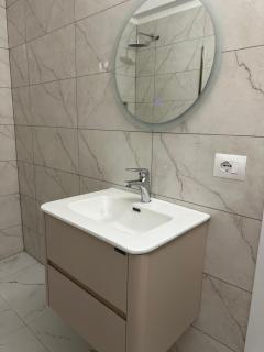 Adan Luxury Apartaments - Vlora - 9
