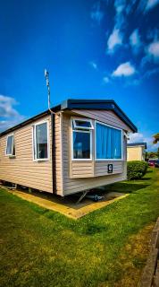 K&S at 1529 - Selsey - 0
