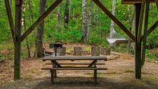 Serenity Escape Treehouse on 14 acres near Little River Canyon - Fort Payne - 5