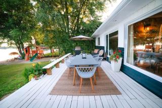 Bee's Luxury BeachHouse - Hot tub Sauna Playground & Game room - Kawartha Lakes - 9