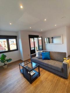 Amplio Apartamento nuevo en el centro de Muxía - Balcón - Cama King Size - TV 65pulgadas - Muxia - 2