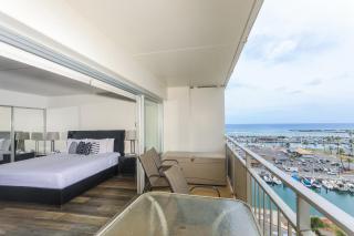Ilikai Tower 1033 Yacht Harbor View 1BR - Honolulu - 8