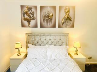 Spacious Room in Glasgow West End - Bearsden - 8