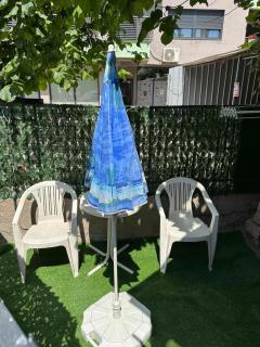 Globe Apartments - 1