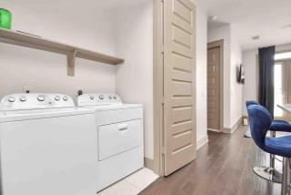 Downtown Elegance Upscale Houston King Retreat - Houston - 6