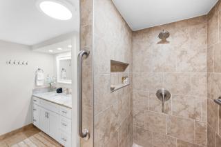 Lahaina Roads 407 - Lahaina - 2