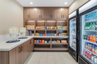 Best Western Valencia/Six Flags Inn & Suites - Santa Clarita - 1