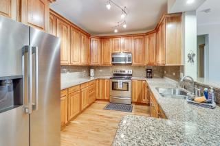 2 Mi to Angel Fire Resort Luxury Condo with Balcony - 9
