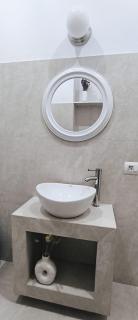 Central Spot Apartment - Vlora - 1
