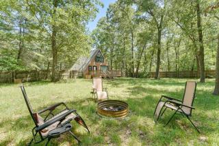 Walk to Fox Lake Pet-Friendly A-Frame with Fire Pit - Twin Lake - 9