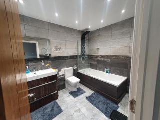 Adams Hill Luxury Homestay - Birmingham - 3