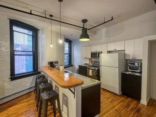 Open-concept 2br Loft In The Heart Of Back Bay - Boston - 4