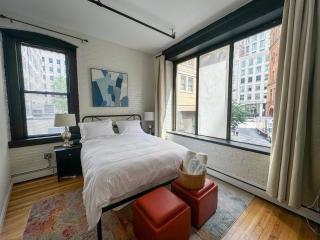 Open-concept 2br Loft In The Heart Of Back Bay - Boston - 1
