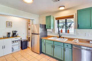 Walk to Colorado River Family Home with Yard! - Bullhead City - 5