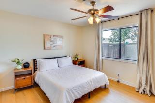 Walk to Colorado River Family Home with Yard! - Bullhead City - 2