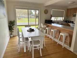 Sandy Beach House Cowes - 1