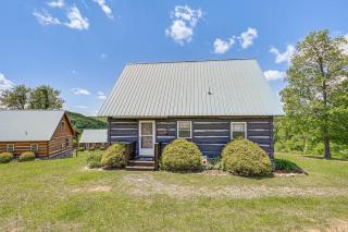 2 Mi to Mabry Mill Mtn-View Cabin with Porch! - Meadows of Dan - 0