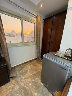 Pyramids Middle East stay&tours - 4