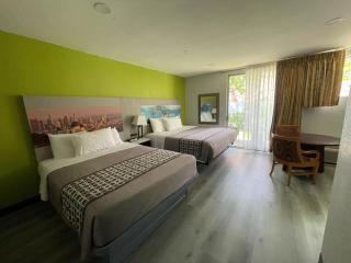 Hotel Pacific Garden - 4