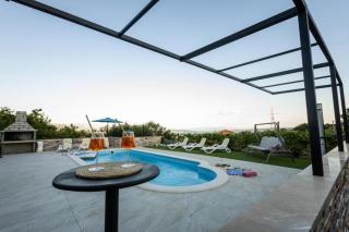 Family friendly house with a swimming pool Kastel Novi, Kastela - 24698 - 4
