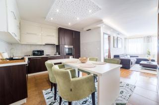 Skenderija Skyline Luxury- 2BR Apartment with Garage and Balcony - Saraievo - 4