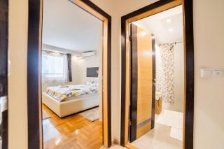 Skenderija Skyline Luxury- 2BR Apartment with Garage and Balcony - Saraievo - 1