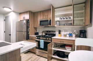 Convenient 2BR Apt with Parking Near Downtown SLC - Salt Lake City - 8