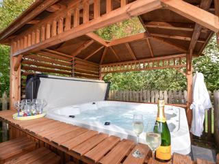 2 Bed in Truro LJASM - - 9