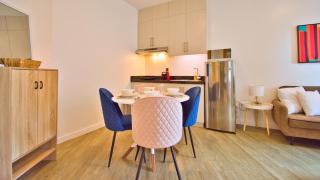 Cozy 1-BR Condo in Antara Residences - 1