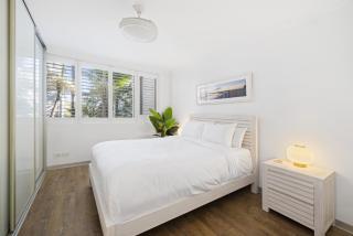 Bright 2-Bed Apartment Near Narrabeen Beach - 4