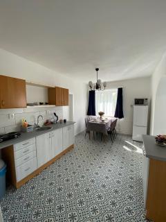 Prostorný apartmán Litomyšl, blízko centra, s parkováním - - 6