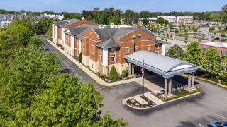 Holiday Inn Express & Suites Williamsburg by IHG - Williamsburg - 0